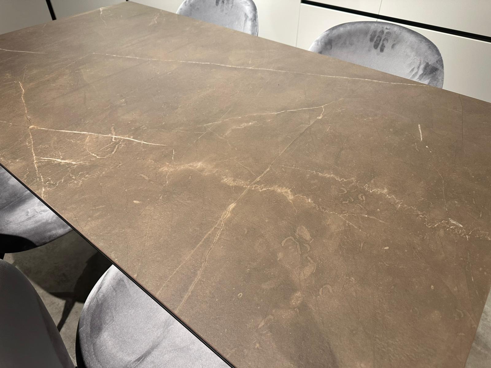 Tavolo Silhouette Calligaris