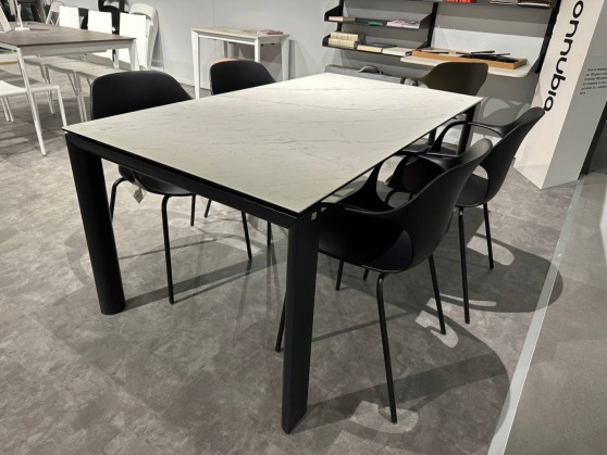 Tavolo Dorian | Connubia