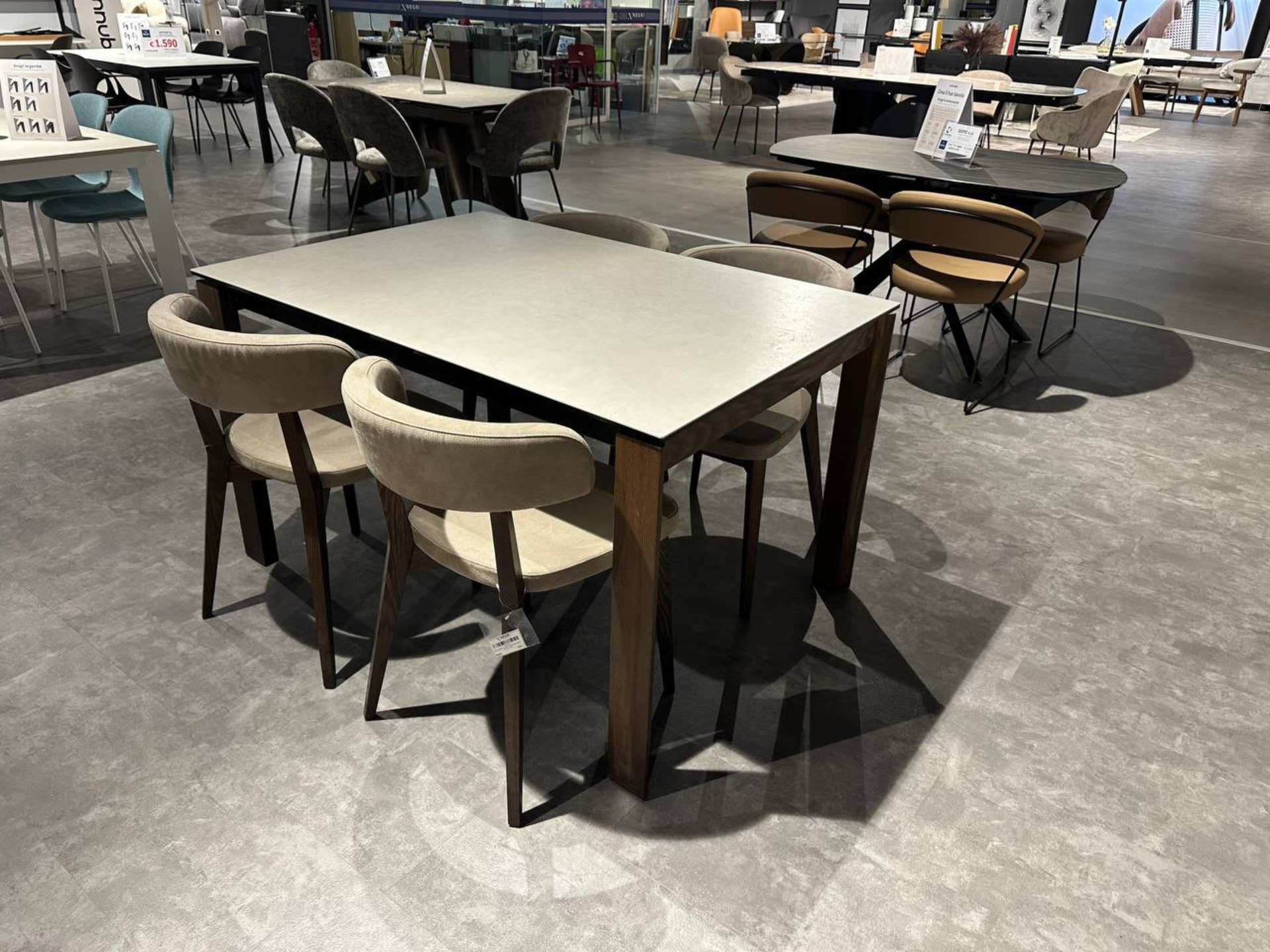 Tavolo Eminence Fast | Connubia