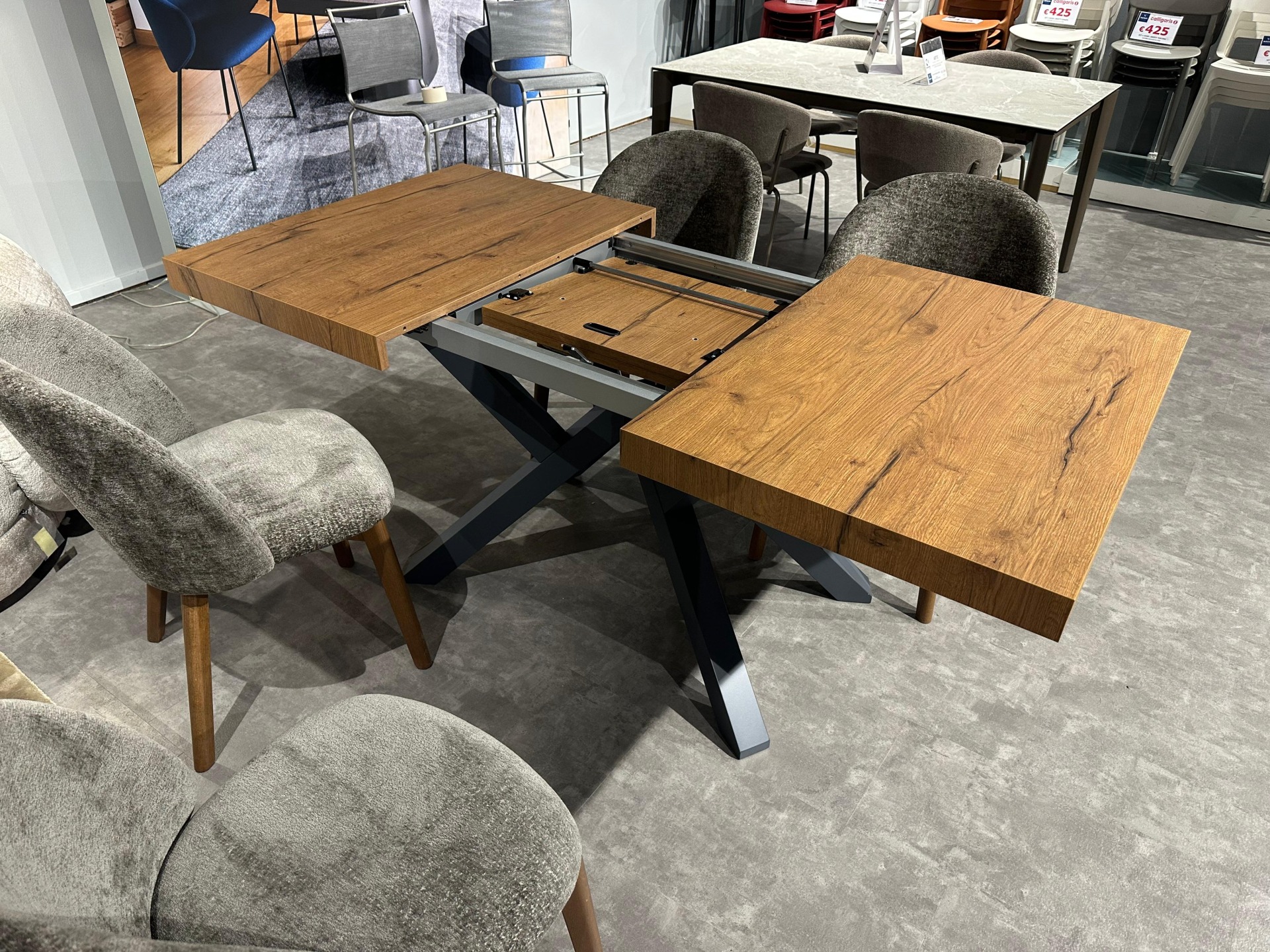 Tavolo Mikado Connubia